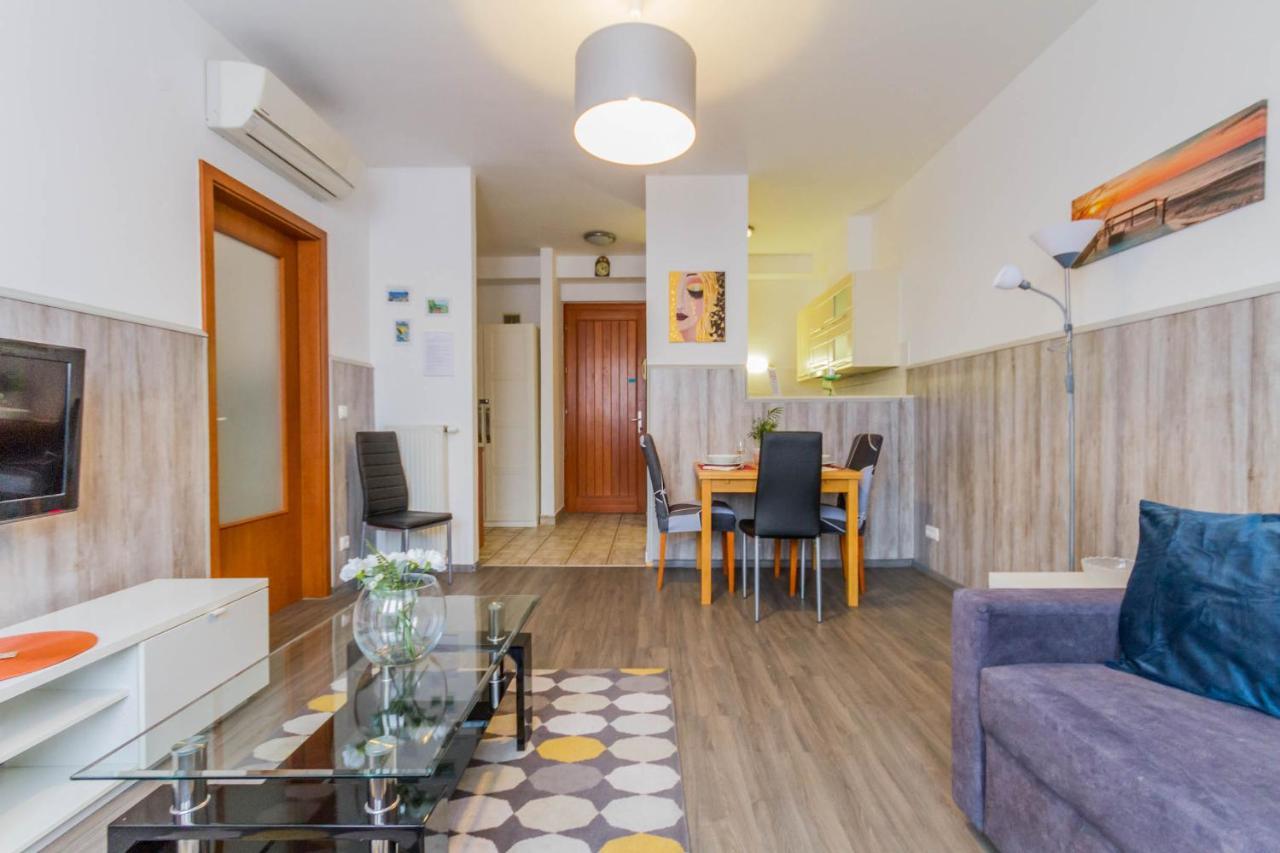 Lovag Charming Apartment In The Center-Ac Boedapest Buitenkant foto