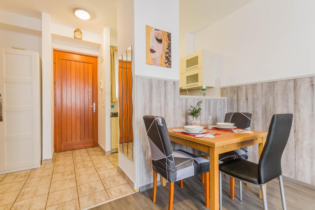 Lovag Charming Apartment In The Center-Ac Boedapest Buitenkant foto