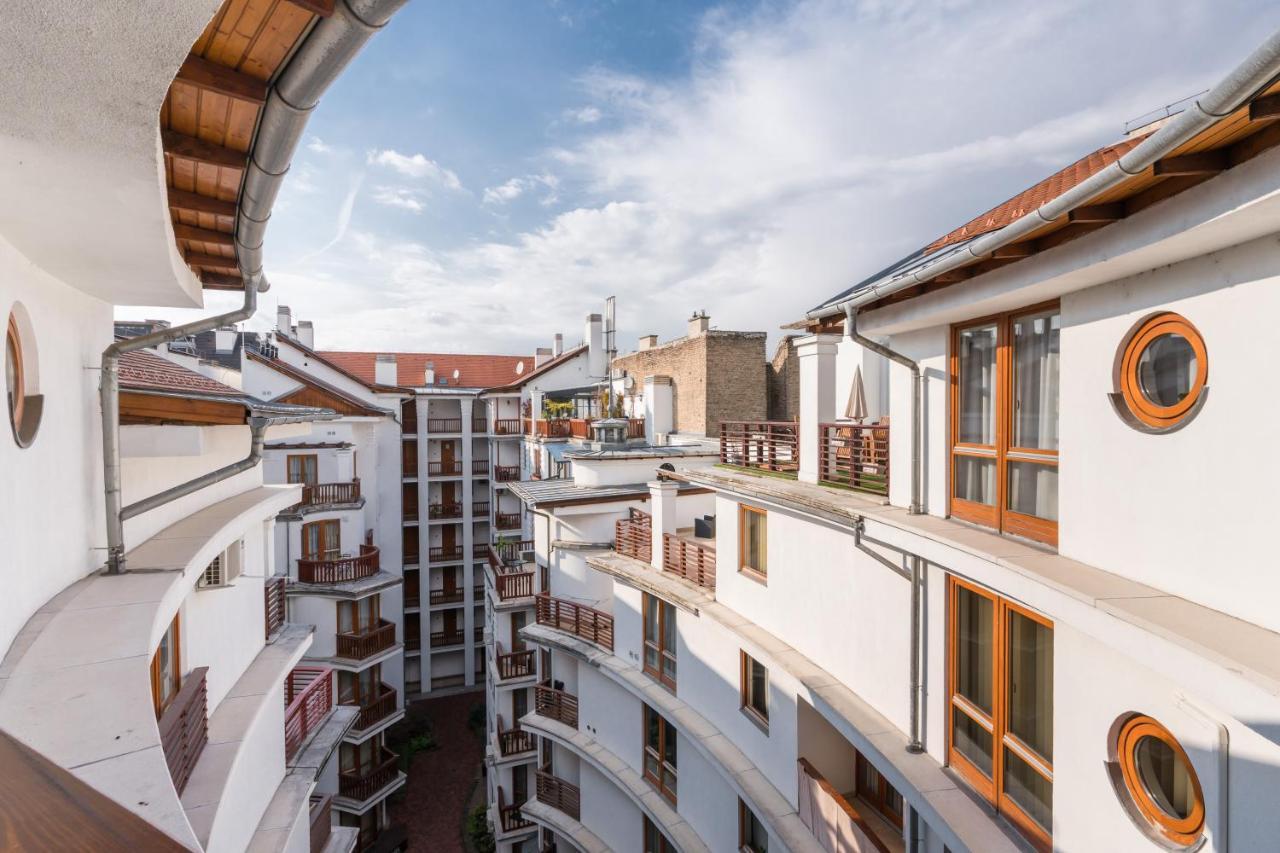 Lovag Charming Apartment In The Center-Ac Boedapest Buitenkant foto
