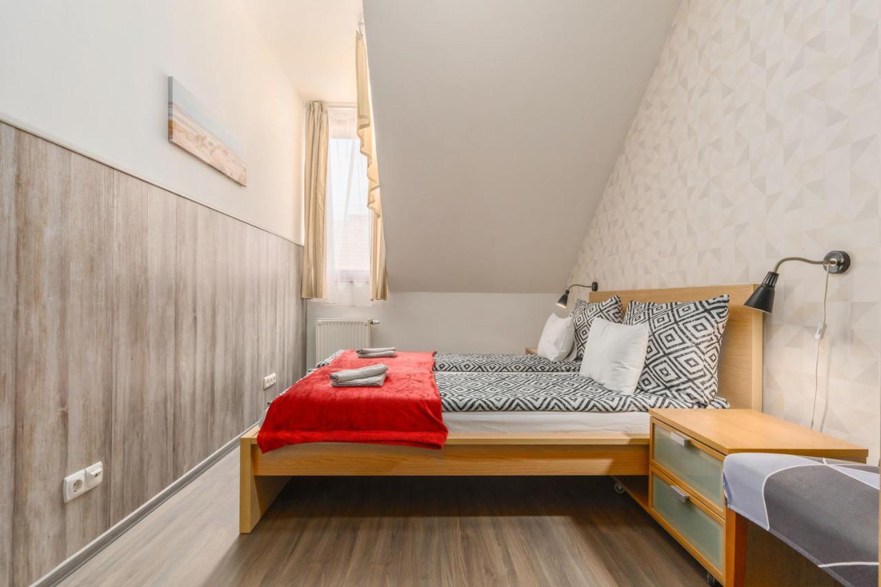 Lovag Charming Apartment In The Center-Ac Boedapest Buitenkant foto